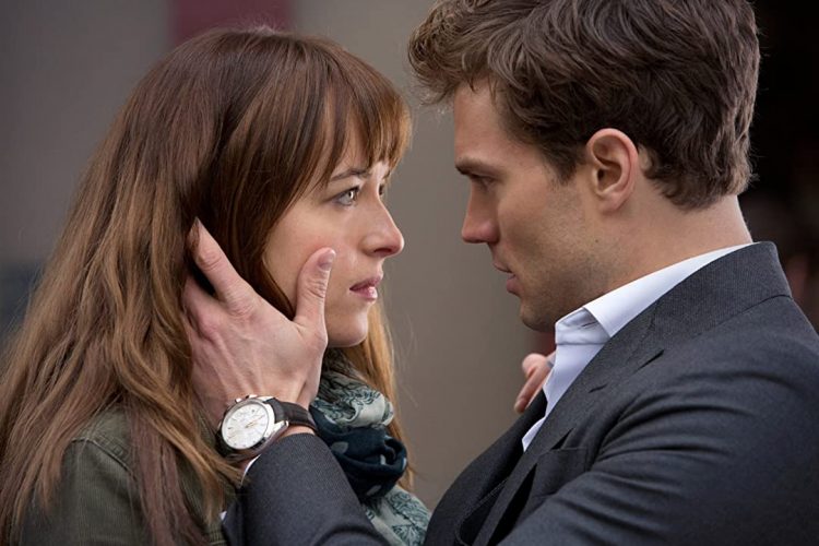 8 consecinte incredible ale fenomenului “50 Shades of Grey”