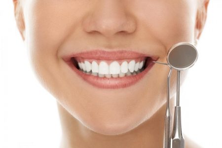 Cum te pregatesti de un implant dentar