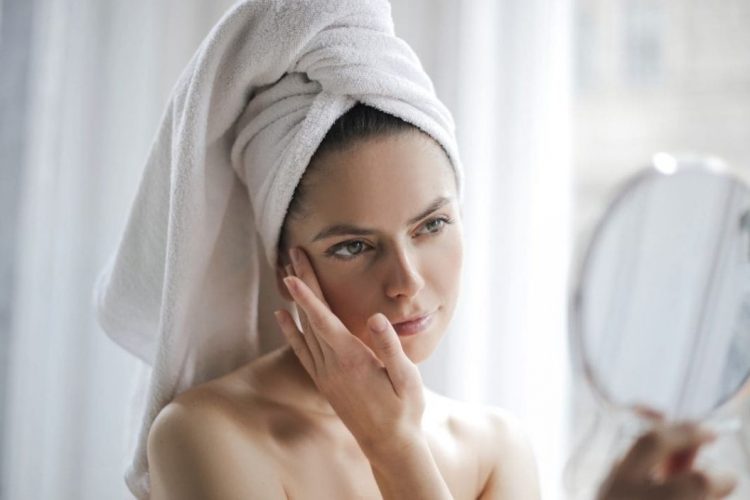 5 utilizari cosmetice ale bicarbonatului de sodiu pentru a imbunatati sanatatea pielii