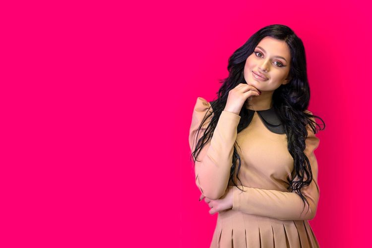 A fi sau a nu fi model de videochat, asta-i &icirc;ntrebarea!