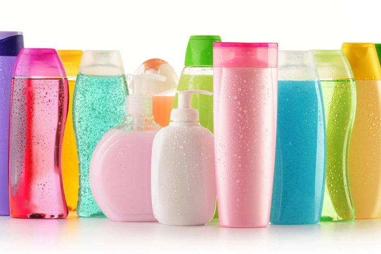 10 produse de curatare toxice pe care le ai acasa