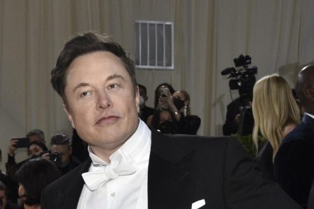 Zece copii, trei divorturi si o „aventura” cu sotia co-fondatorului Google: aceasta este viata privata a lui Elon Musk