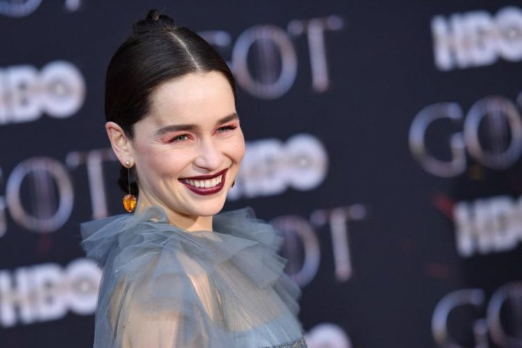 10 celebritati de la Hollywood care masoara mai putin de 1,60 metri