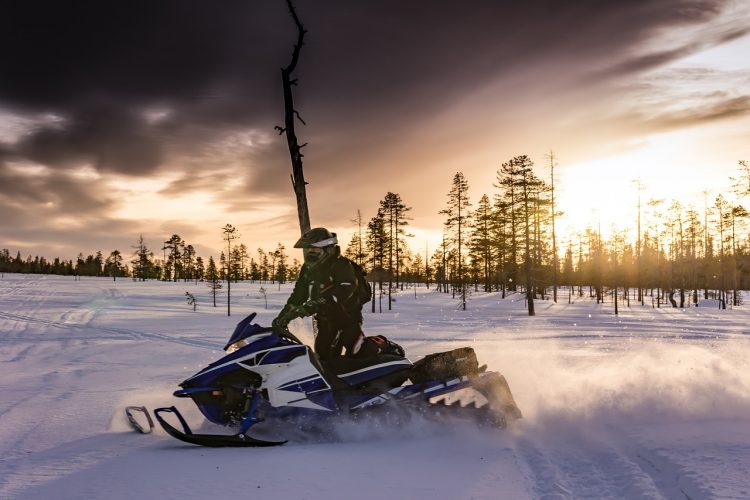 Criterii de alegere a snowmobilului potrivit pentru nevoile tale