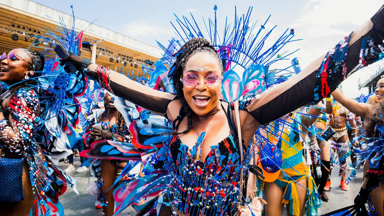 Povestea din spatele tribului pierdut, cea mai la moda trupa de carnaval din Trinidad si Tobago