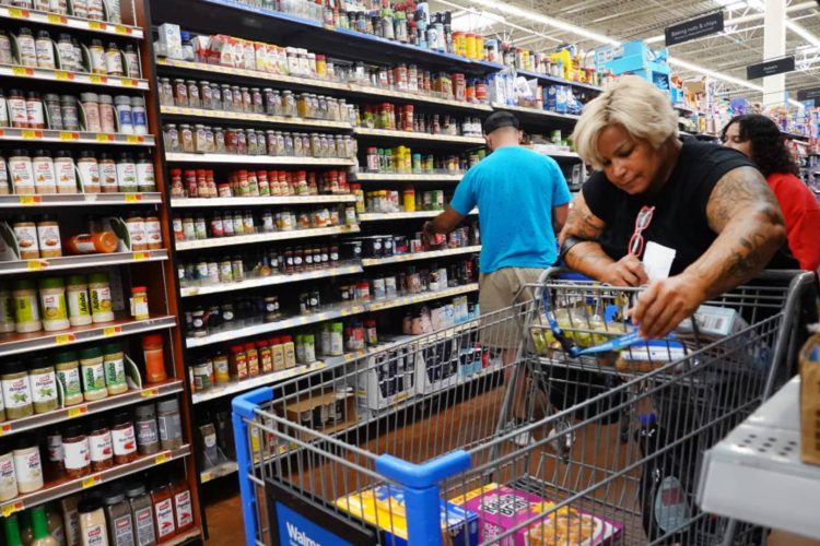 Raportul IPC din iulie arata ca indicatorul inflatiei a crescut cu 3,2%, mai putin decat se astepta