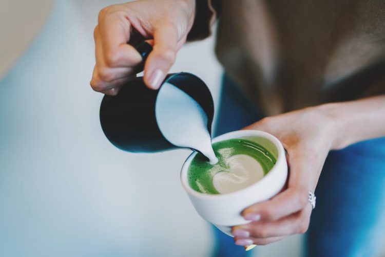 Cum se prepara ceaiul de matcha? 5 ingrediente necesare