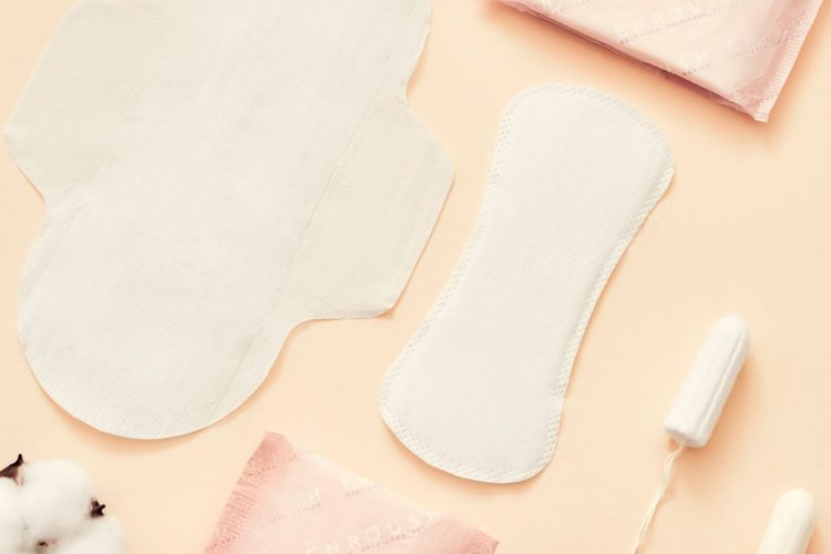Fii un SUPER TATĂ! Ajută-ți fiica să se simtă puternică și invincibilă la menstruație