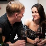 Care sunt avantajele platformelor de escortă pentru bărbații ocupați